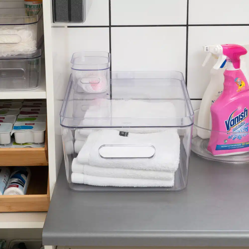 Cajsa – Transparent plastkasse (8 størrelser)