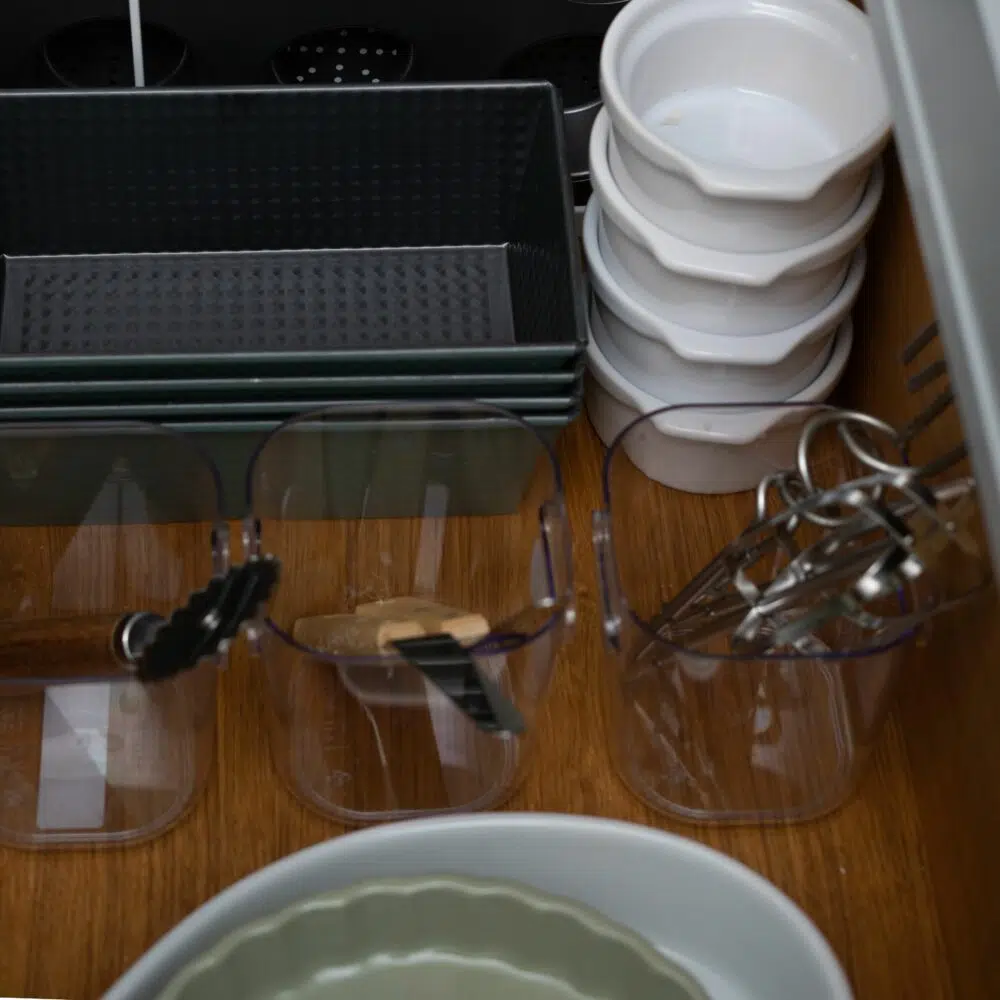 Cajsa – Transparent plastkasse (8 størrelser)