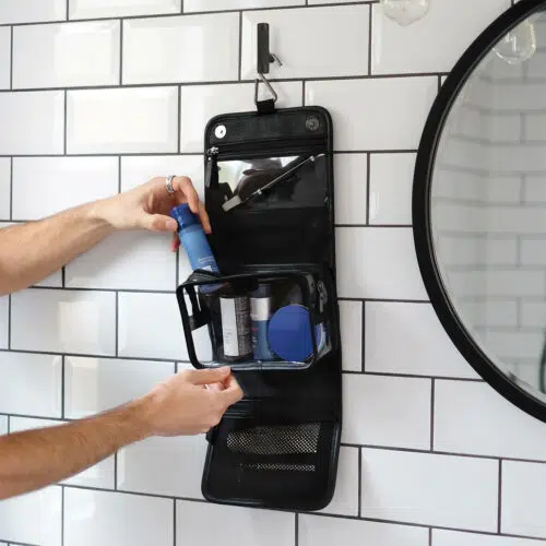 Adriana – Toilettaske med krog (3 farver)