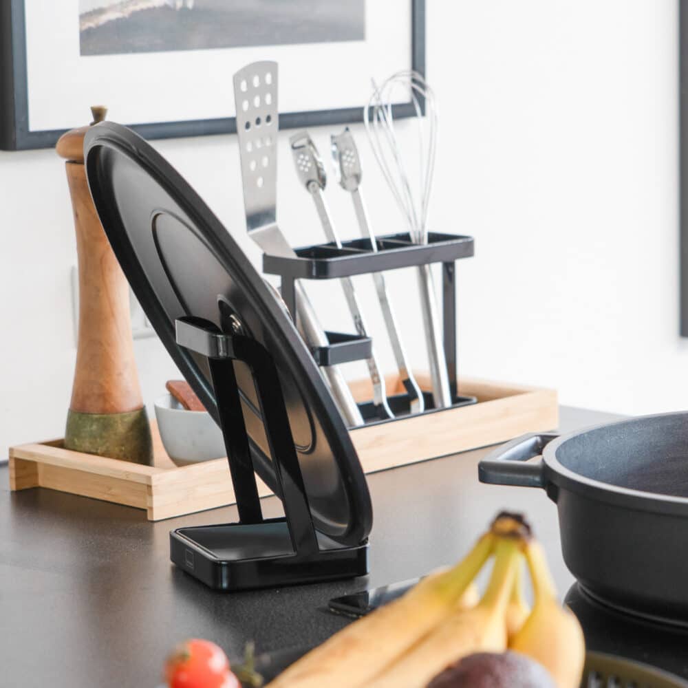 Thora – Yamazaki holder til køkkenredskaber og tablet
