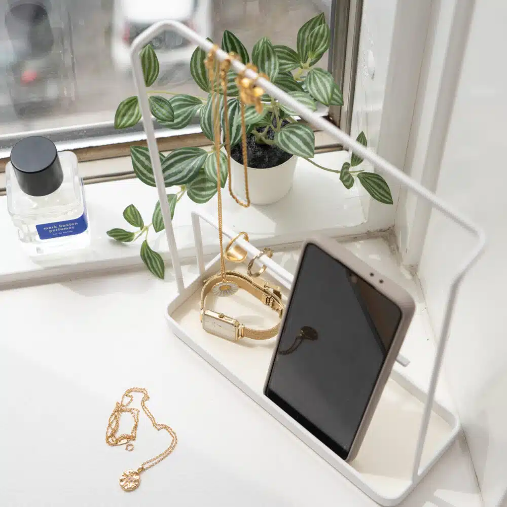 Thora – Yamazaki Accessory organizer