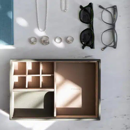 Adriana – Kasse til accessories med låg (2 størrrelser)