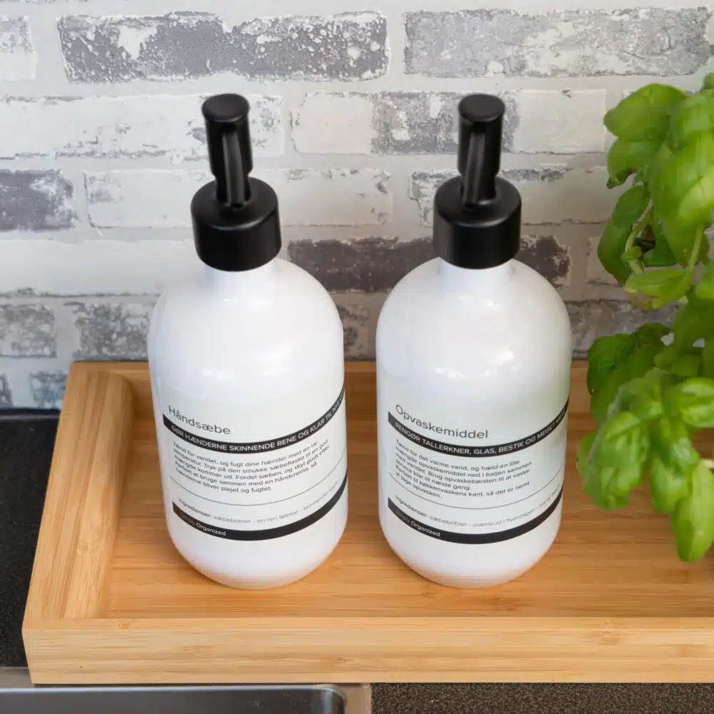 Frigga – Sæbedispenser i plast, 450 ml (4 pumpevarianter)