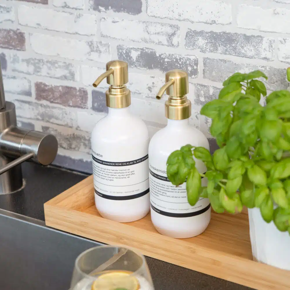 Frigga – Sæbedispenser i plast, 450 ml (4 pumpevarianter)