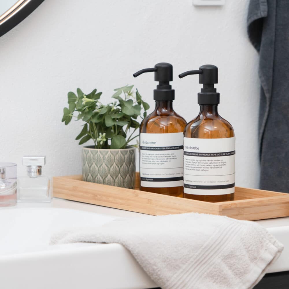 Frigga – Sæbedispenser i plast (450 ml)