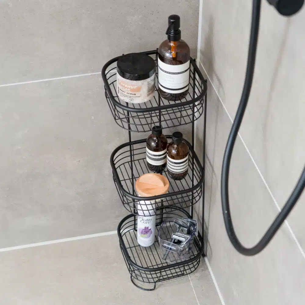 Lærke – Badeværelsesreol til brusebadet