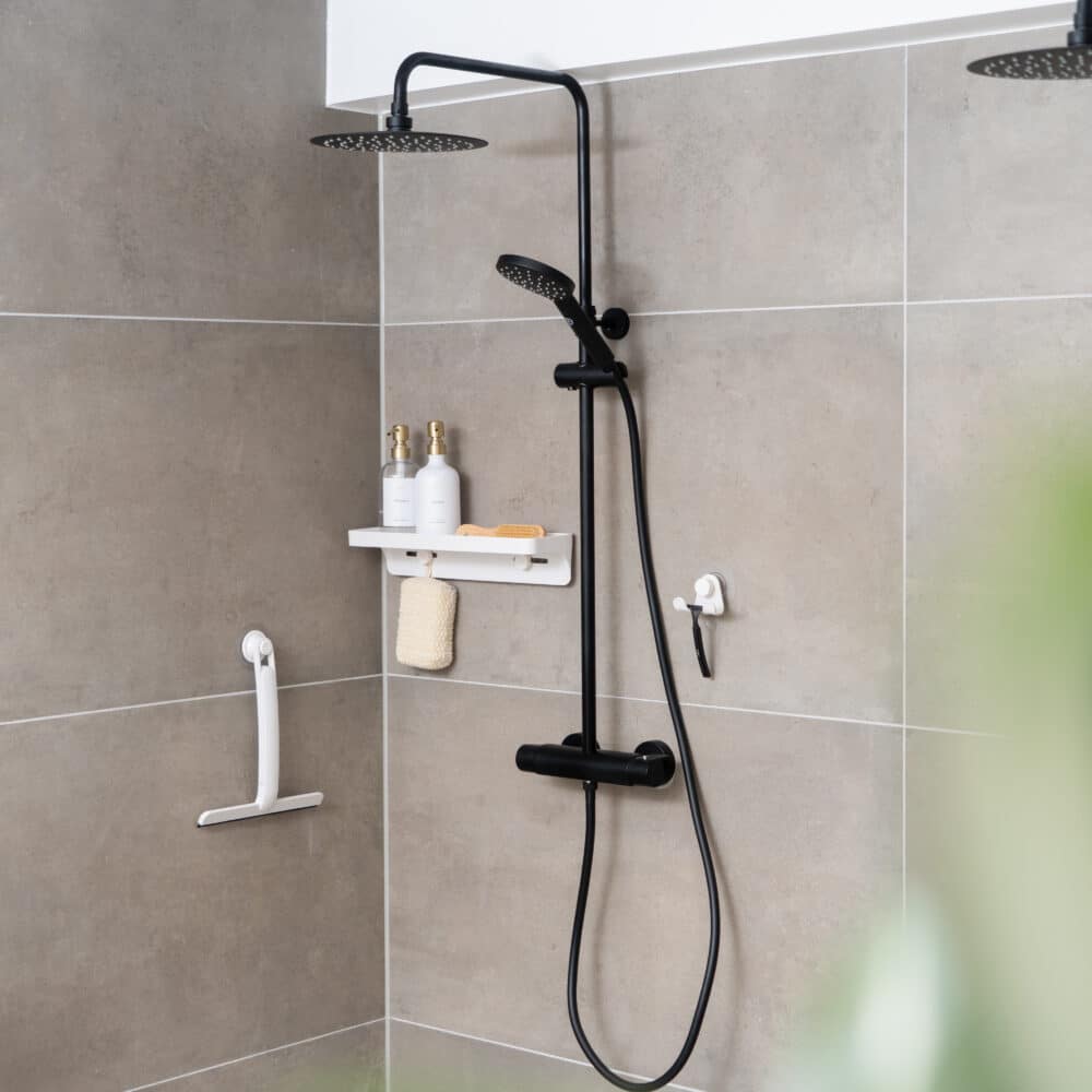 Mira – Selvklæbende hylde til badet