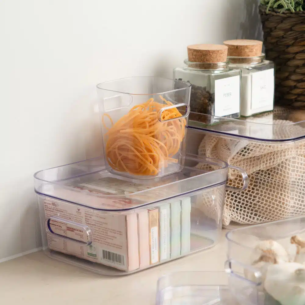 Cajsa – Transparent plastkasse (8 størrelser)