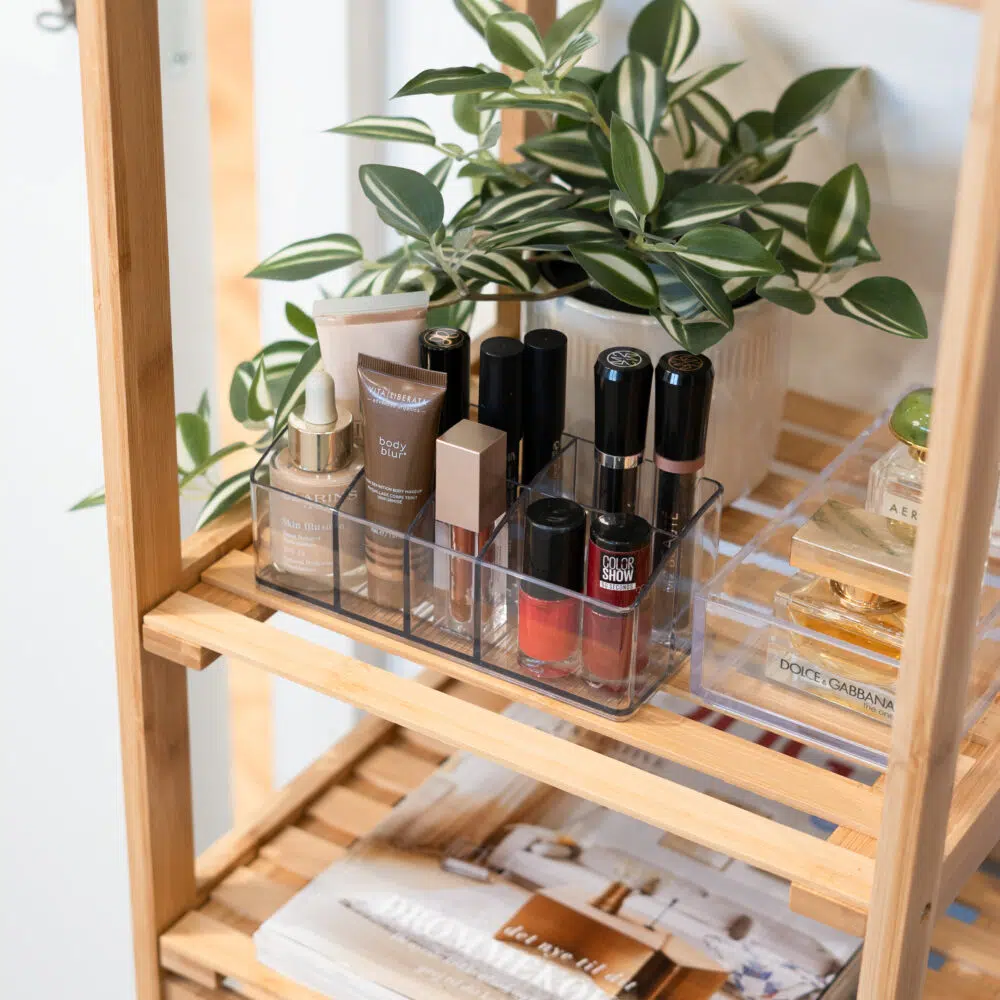Nora – Makeupopbevaring med 7 rum