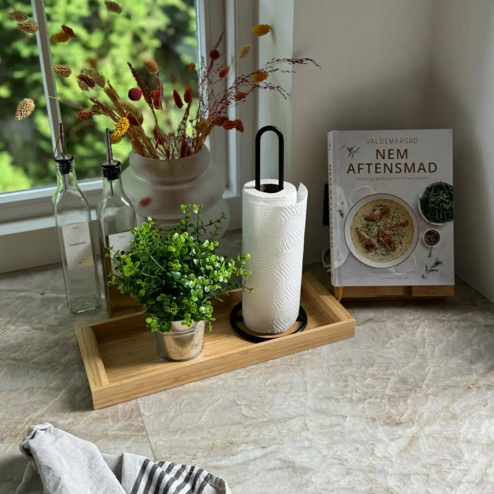Celine – Køkkenrulleholder